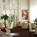 Radio - Teritoria Hotel